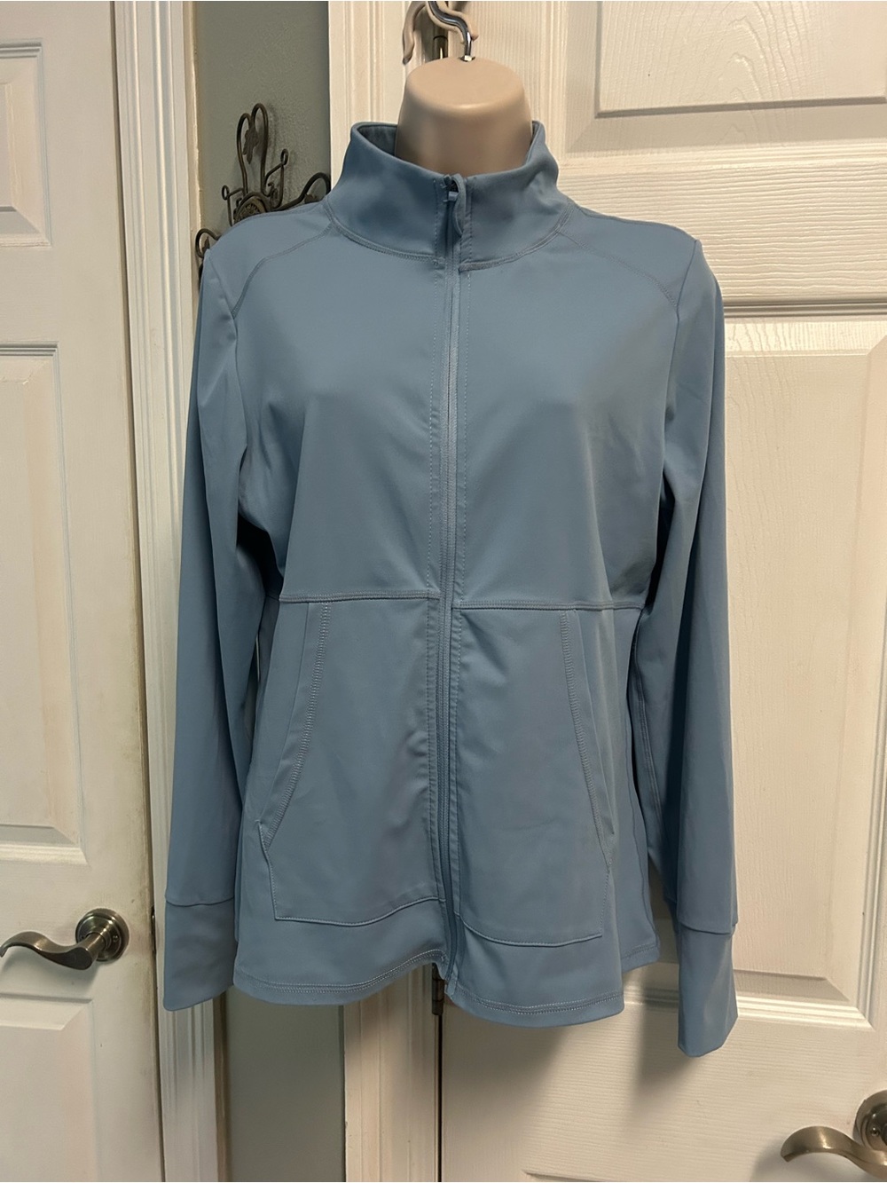 Laundry by Shelly Segal Lt Blue Women’s Full Zip-Up Athletic Jacket Thumb Holes